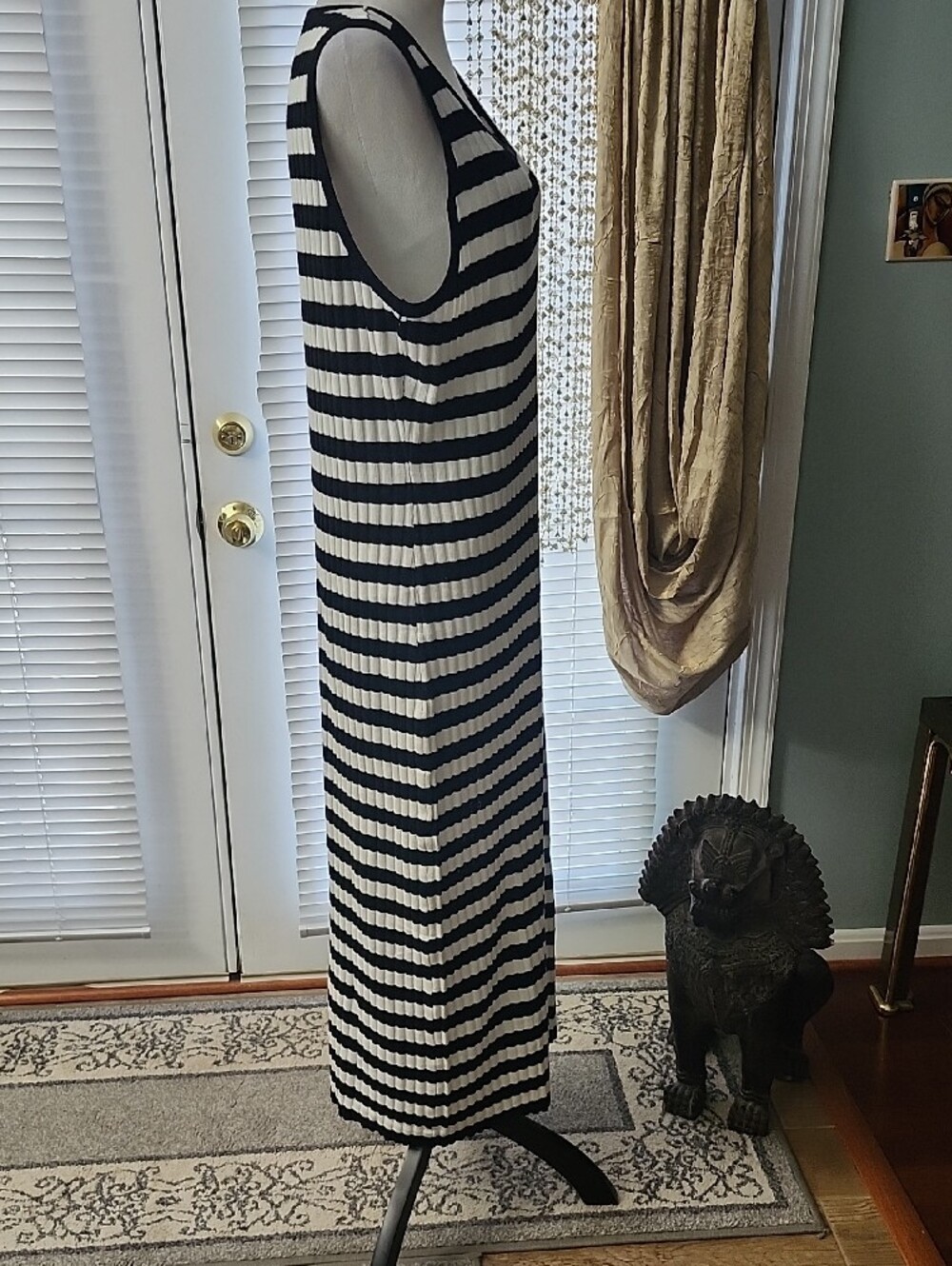 zeagoo Black and White Striped Sleeveless Maxi Dress - Picture 4 of 4